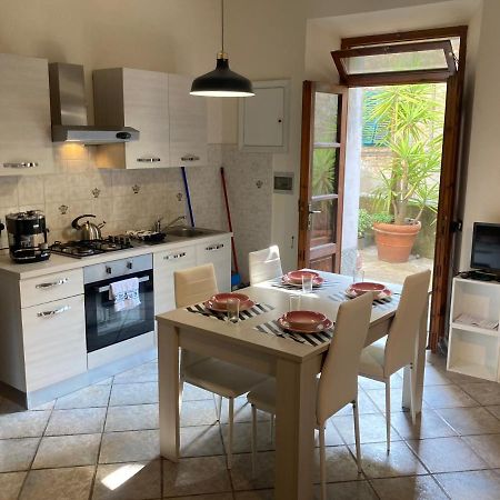 Great Studio Apartment In The Heart Of Chianni Kültér fotó
