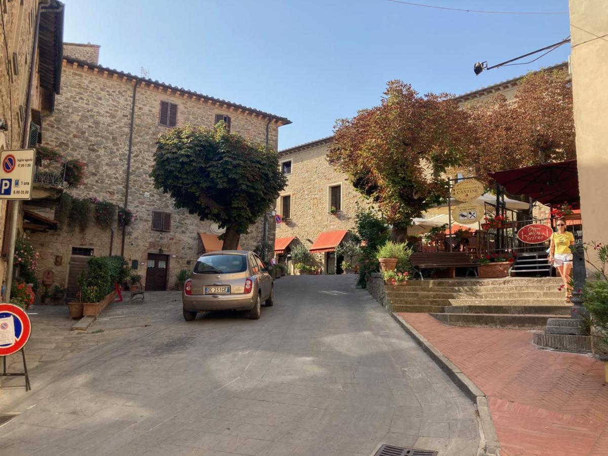 Great Studio Apartment In The Heart Of Chianni Kültér fotó