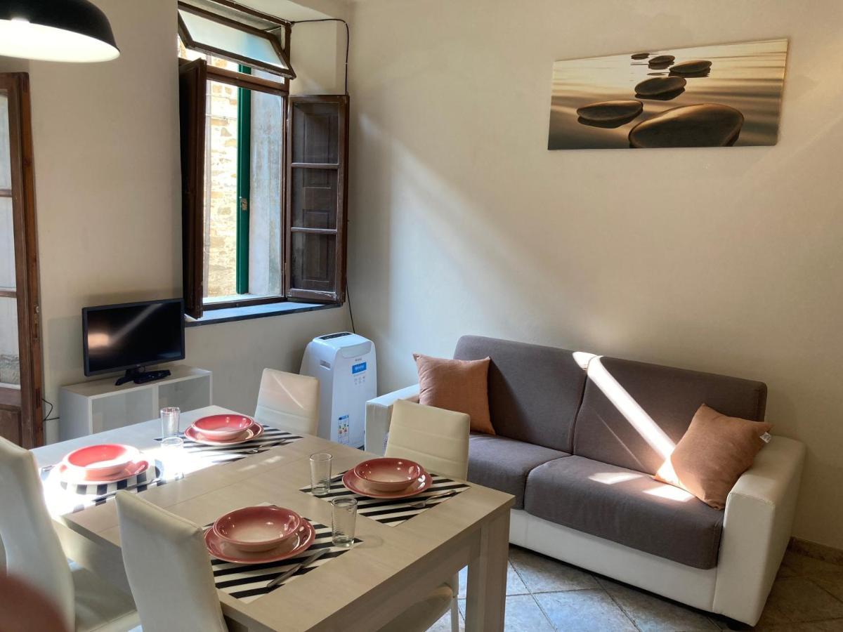 Great Studio Apartment In The Heart Of Chianni Kültér fotó